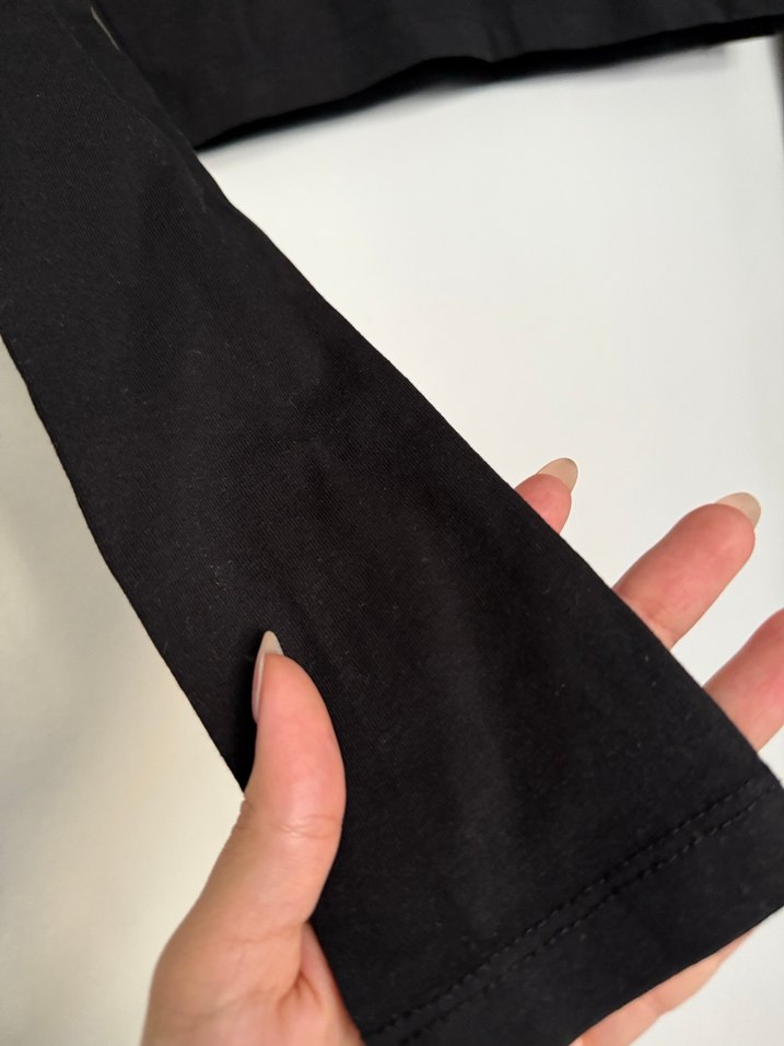 Siyah Uzun Kollu Crop Top - Görsel 2