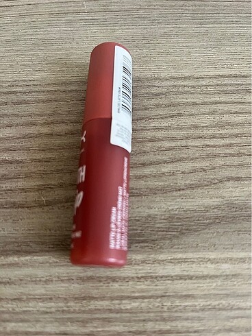 Beden Professional Makeup Smooth Whip Ruj