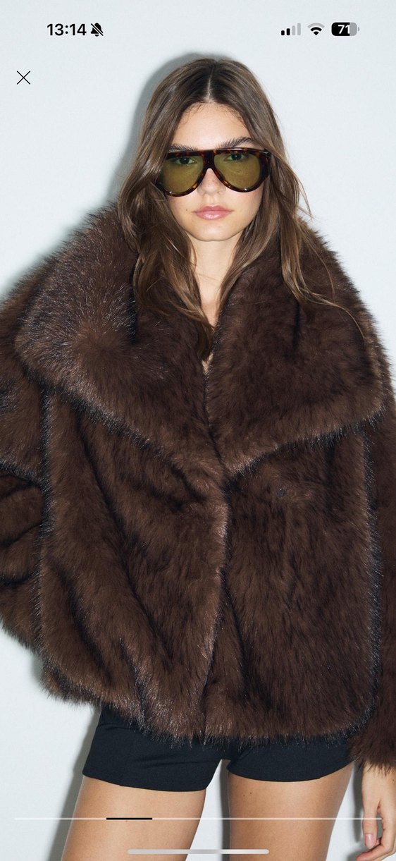 Stradivarius Kahverengi Kısa Suni Kürk - Görsel 3