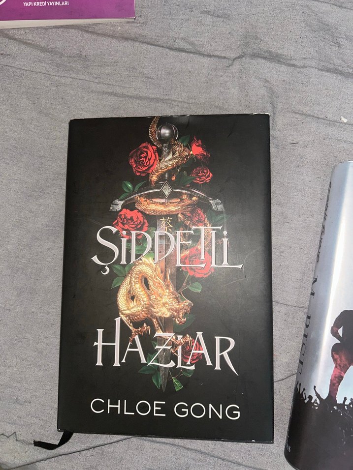 Şiddetli Hazıar - Chloe Gong - Görsel 2