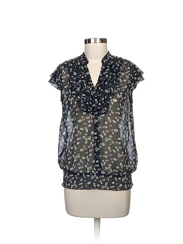 LC Waikiki Bluz %70 İndirimli.