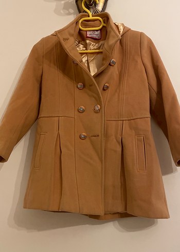 Düğmeli Camel Rengi Kaban