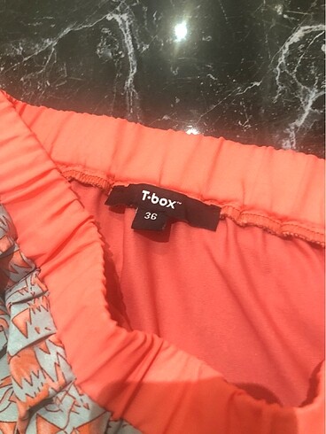 36 Beden T-box pileli etek