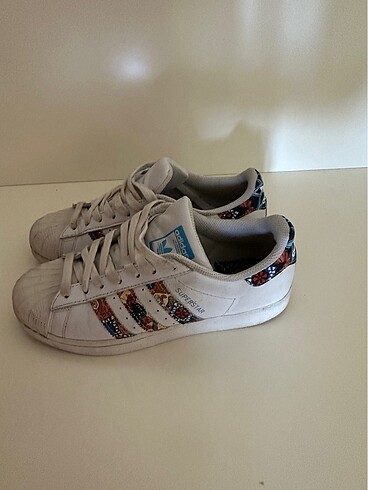 Adidas superstar