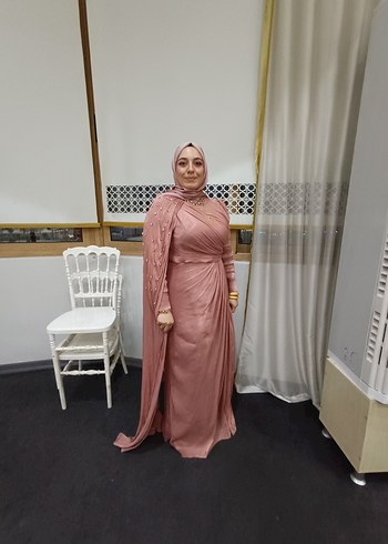 Uzun Pembe Drapeli Tesettür Abiye Elbise