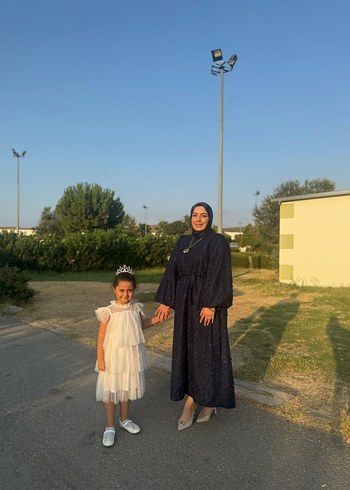 Dantel Detaylı Siyah Uzun Kollu Uzun Elbise