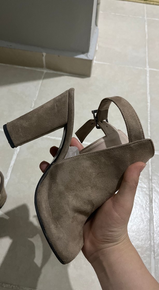 Bej Süet Tokalı Stiletto Kadın Ayakkabı - Görsel 2