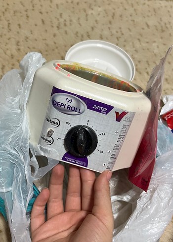 Beyaz Parlak Plastik ağda makınesı - Görsel 2