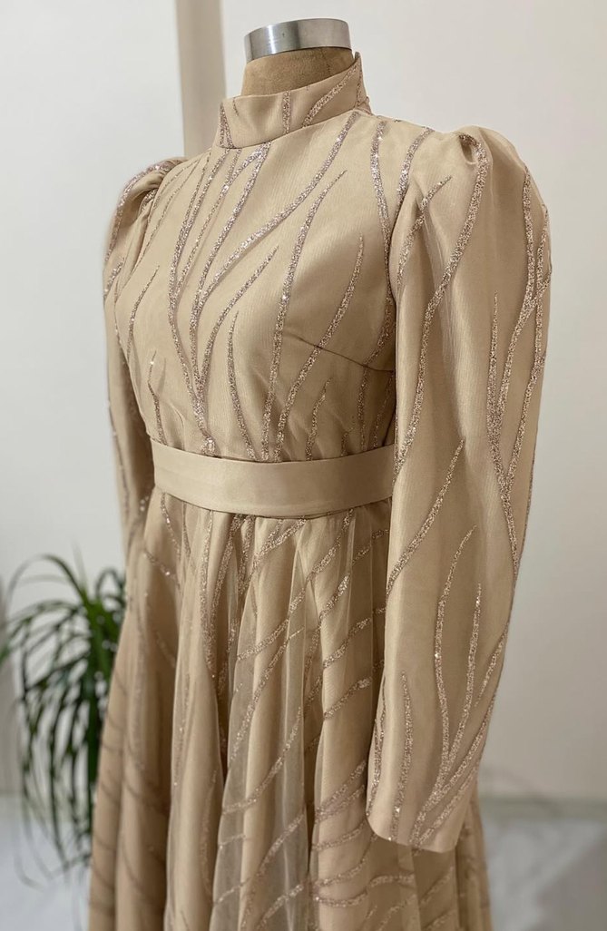 Bej İşlemeli Uzun Abiye Elbise - Görsel 2