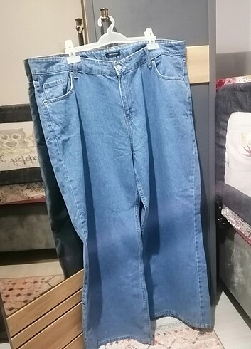 50 Beden mavi Renk BÜYÜK BEDEN TRENDYOL CURVE KOT PANTOLON
