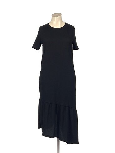 Zara Kısa Elbise %70 İndirimli.