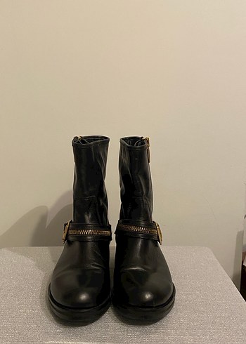 Hotiç Kemer Detaylı Siyah Deri Bot - Görsel 2
