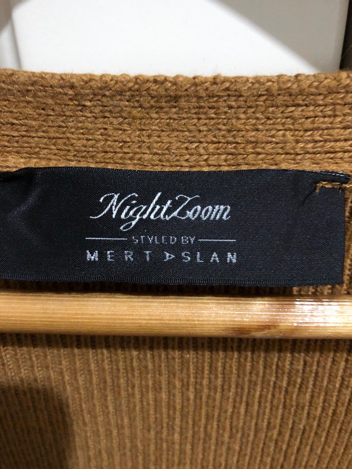 Düğmeli Taba Kadın Hırka - Görsel 3