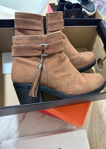 Kahverengi Süet Kadın Topuklu Bot - Görsel 2
