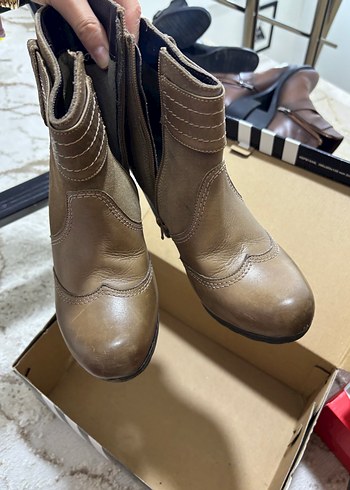 Kahverengi Süet Kadın Bot - Görsel 4