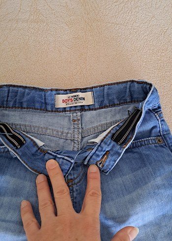 LC Waikiki LCW Erkek Çocuk Kot Şort
