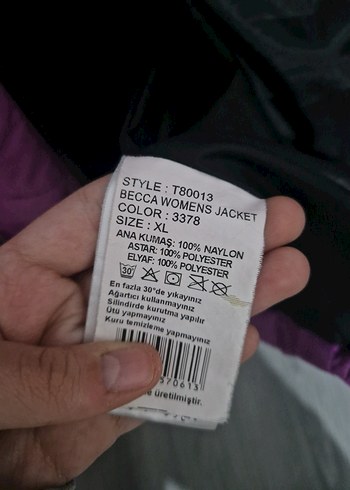 Mor Kapüşonlu Kadın Kış Montu - Görsel 4