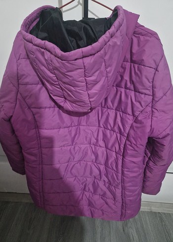 Mor Kapüşonlu Kadın Kış Montu - Görsel 2