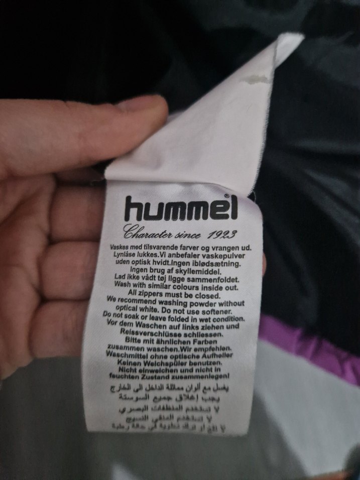 Mor Kapüşonlu Kadın Kış Montu - Görsel 3