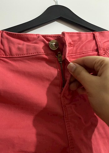 Stradivarius Kadın Kırmızı Mini Pamuklu Şort