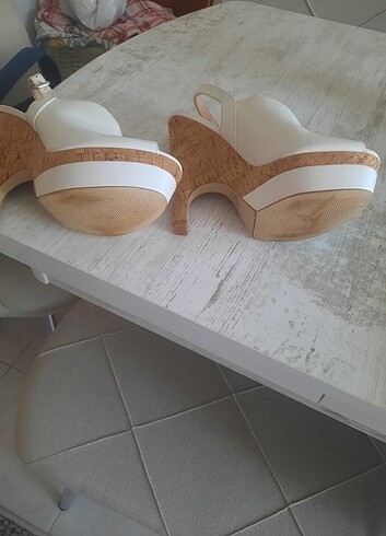 39,5 Beden Guess platform topuk ayakkabi