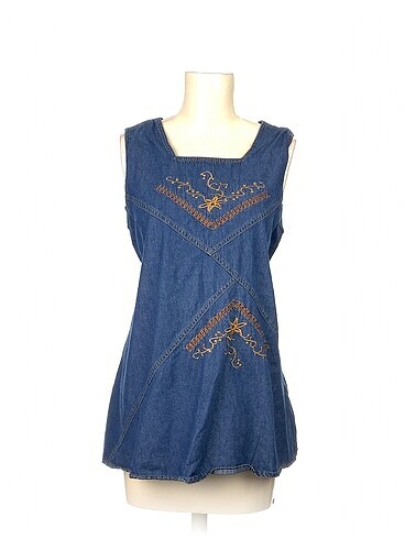 PreLoved Kısa Elbise %70 İndirimli.
