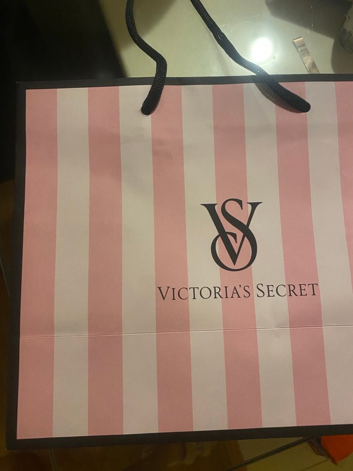 Victoria's Secret kutu ve çantalar - Görsel 2