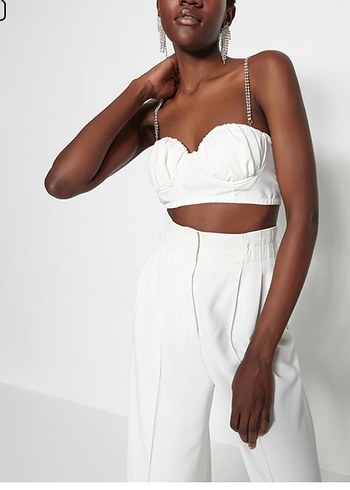 Zincir Detaylı Beyaz Mini Büstiyer - Görsel 2