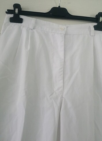44 Beden beyaz Renk Beyaz pantolon 