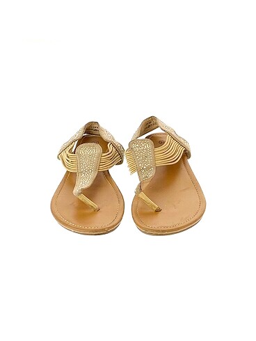 39 Beden PreLoved Sandalet %70 İndirimli.