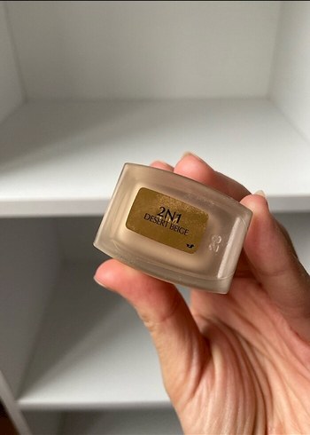  Beden Estee Lauder Futurist Fondoten Cilt Serumu SPF 20