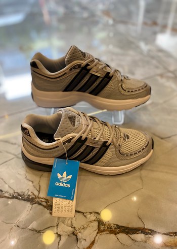 Adidas Formation