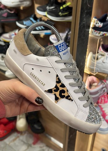 Golden Goose Sneaker