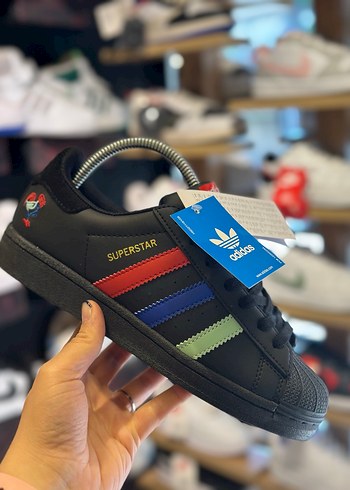 Adidas diğer