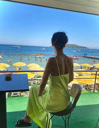 Dilvin Askılı saten elbise