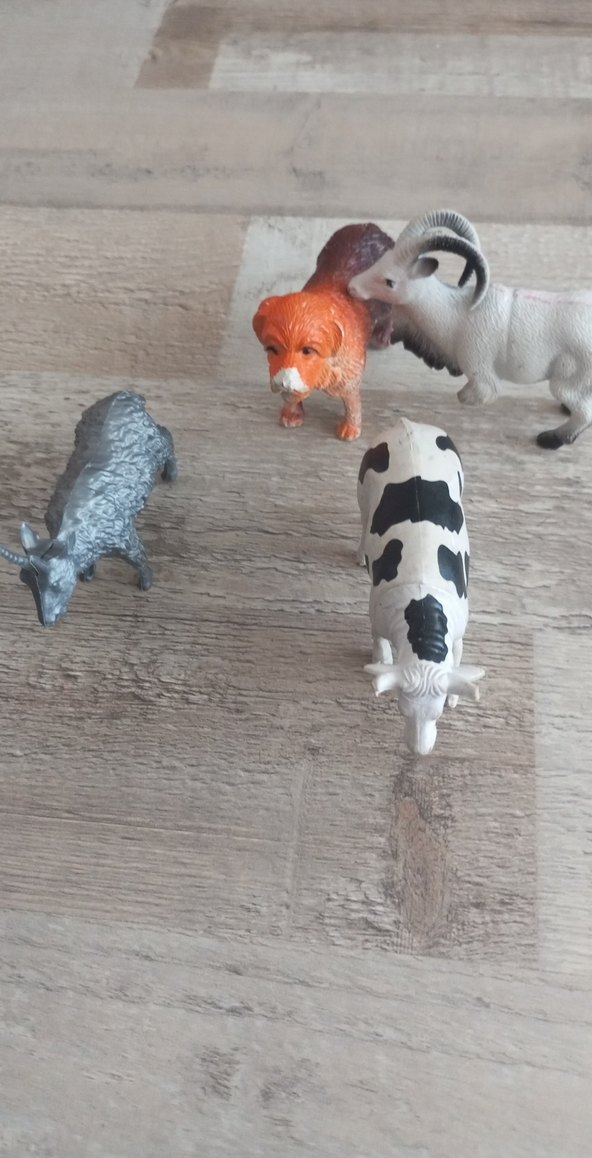 4'lü Hayvan Figür Seti - Köpek, Koyun, İnek, Keçi - Görsel 3