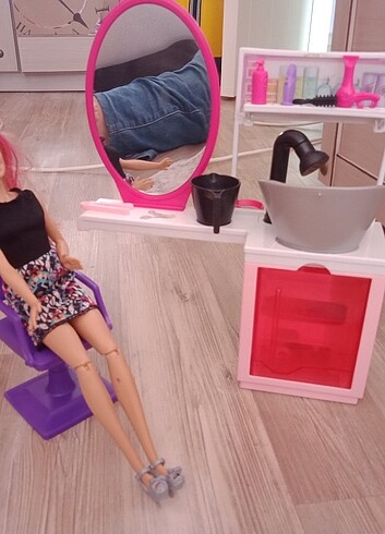Beden Renk Barbie Kuaför Salonu