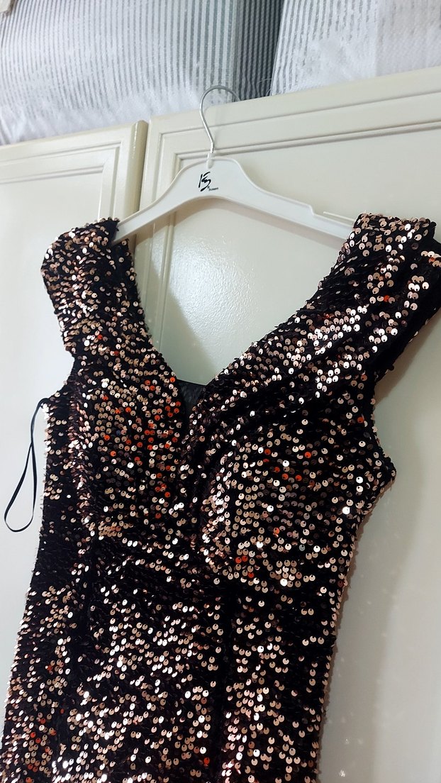 Siyah Pul Detaylı Uzun Abiye Elbise - Görsel 2