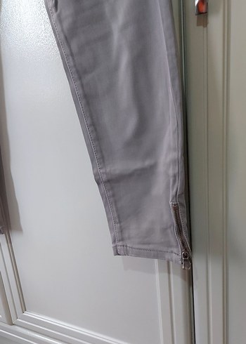 Gri Kadın Fermuarlı  Pantolon - Görsel 3