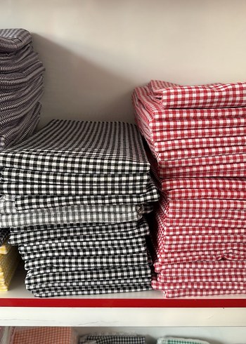 Çok Renkli Kareli Masa Örtüsü 170x170 - Görsel 6