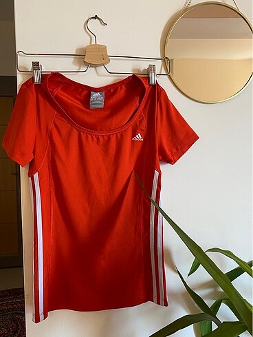 Adidas Kiremit Rengi Tişört
