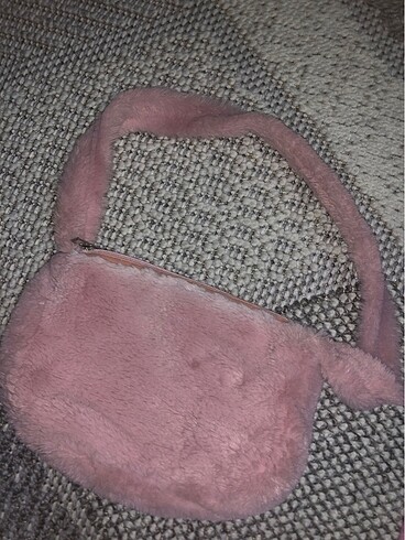 Nine West Pelus canta