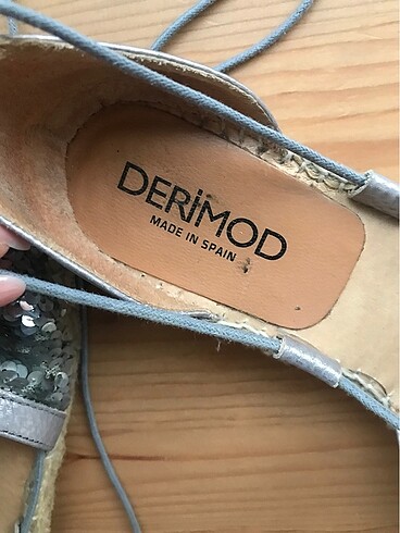 37 Beden Derimod Pullu Babet