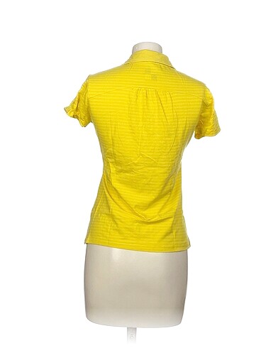 36 Beden Diğer T-shirt %70 İndirimli.