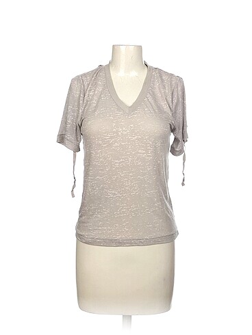 Diğer T-shirt %70 İndirimli.