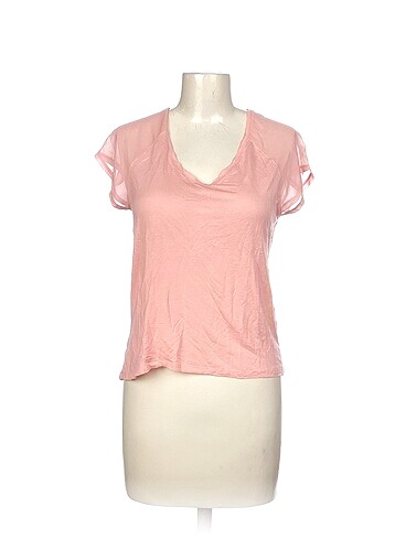 Penti T-shirt %70 İndirimli.