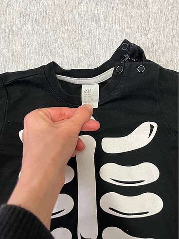 12-18 Ay Beden H&M iskelet Üst