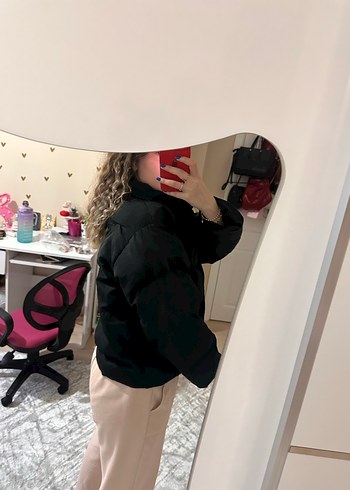 Siyah şişme mont - Görsel 6