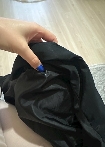 Siyah şişme mont - Görsel 11