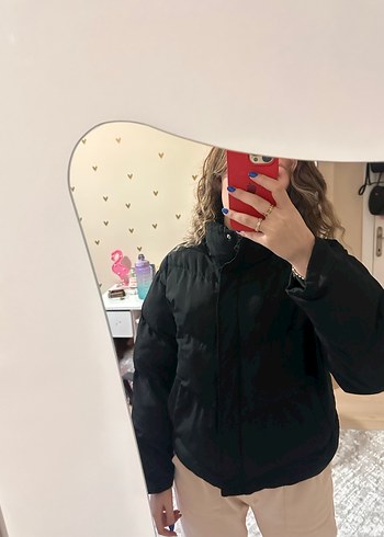 Siyah şişme mont - Görsel 5
